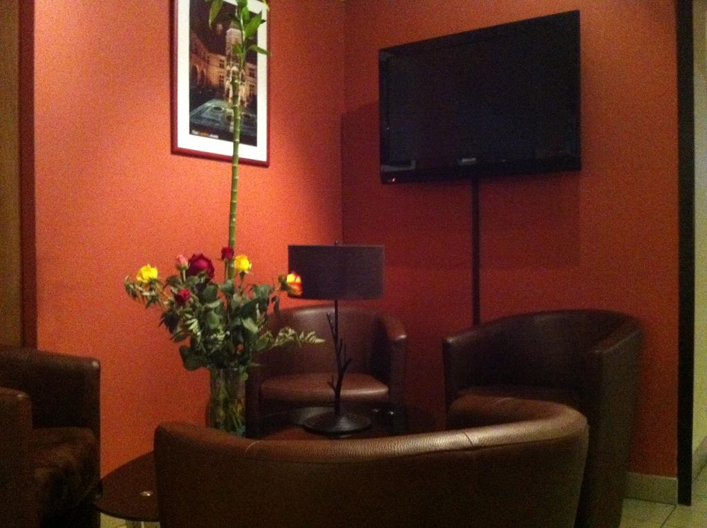 Kyriad Bourges Sud Restaurante foto